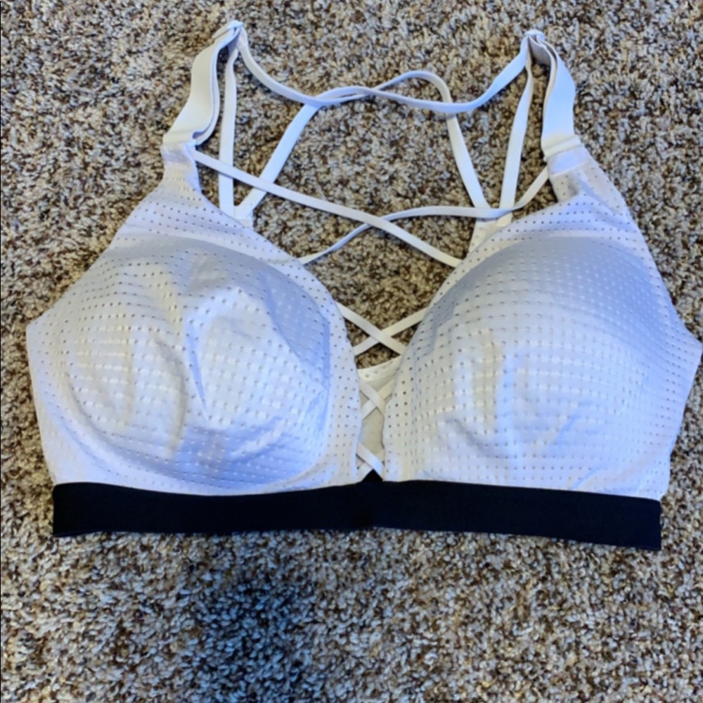 vs PINK bras